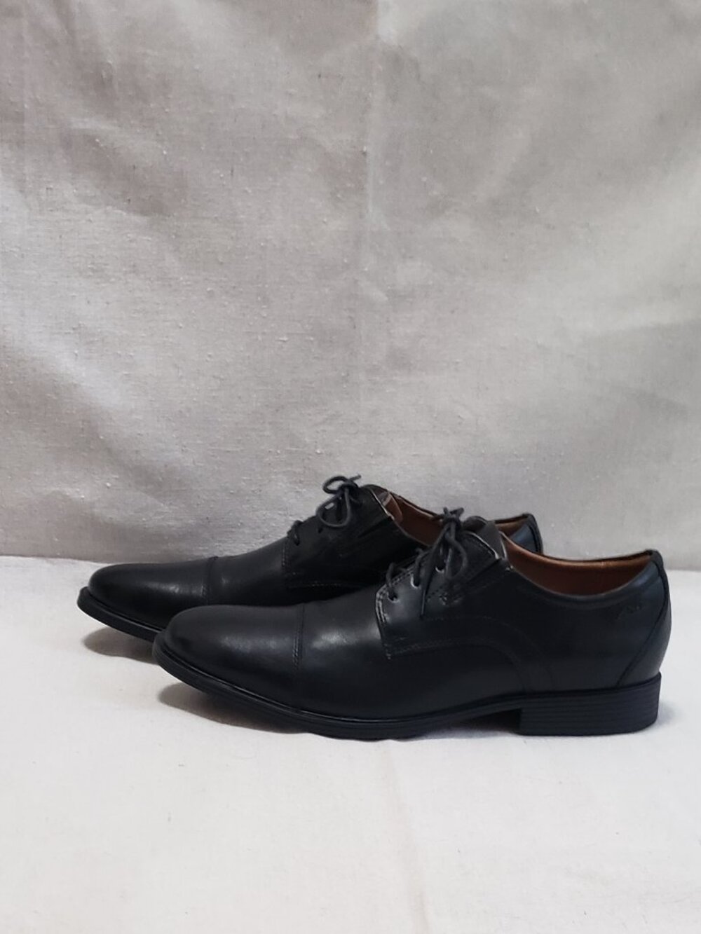 Clarks Tilden Cap Men's Size 11M Black Leather Oxford Dress Shoes NWOB